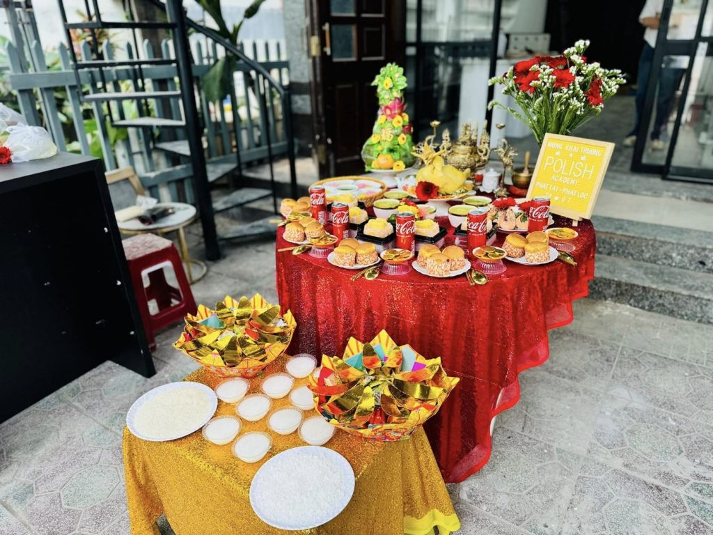 Mâm cúng khai trương